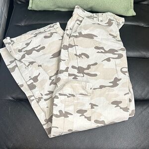 RSQ Men's Desert Camo Cargo Pants — Beige & Taupe